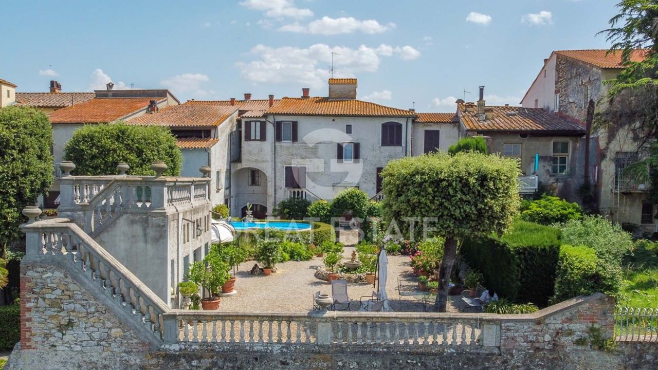Casa adosada en Castiglione del Lago, Italia, 754.15 m² - imagen 2