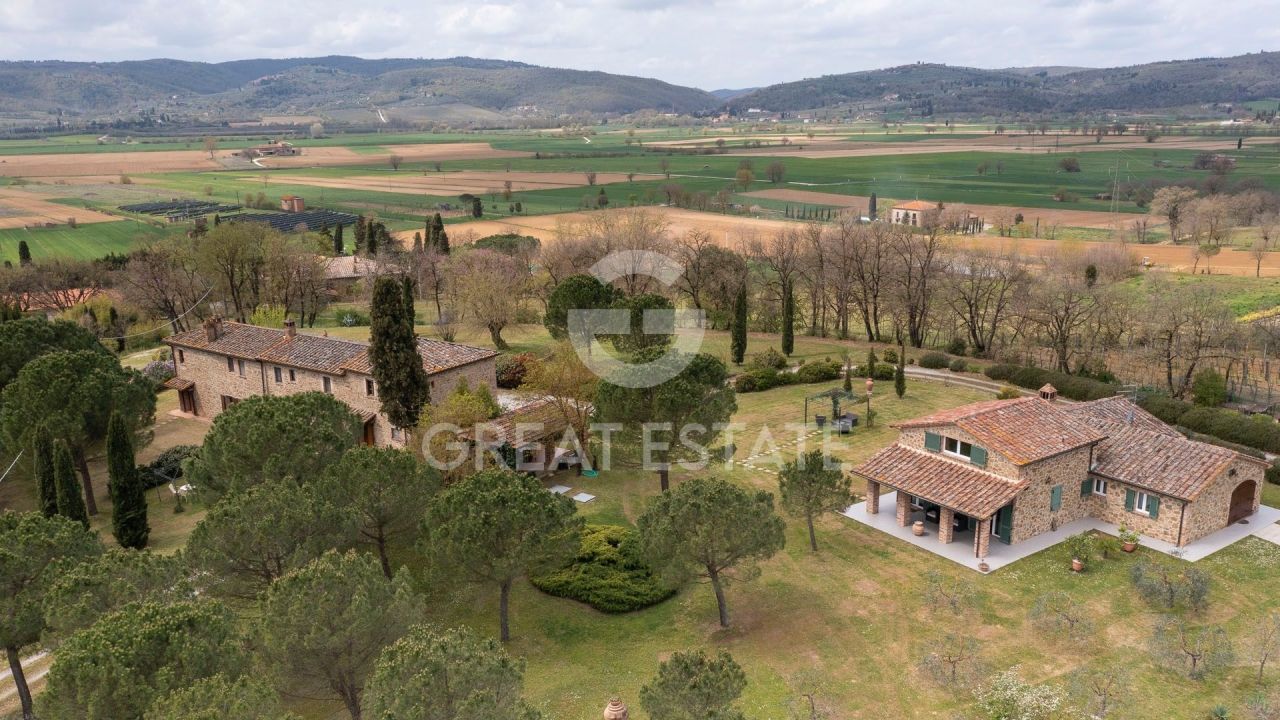 Casa en Lucignano, Italia, 785 m² - imagen 5