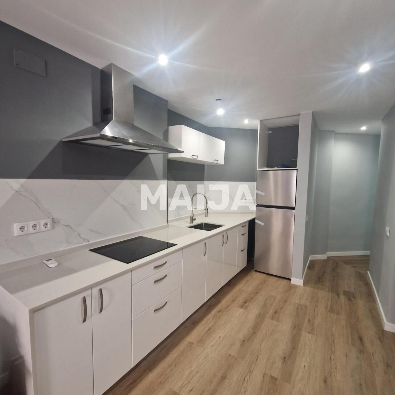 Apartment in Torrevieja, Spain, 82 m² - picture 4