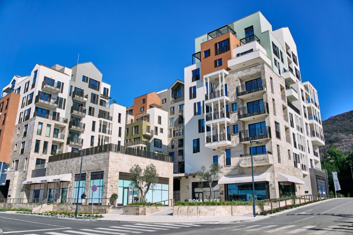 Appartement à Tivat, Monténégro, 102 m² - image 1