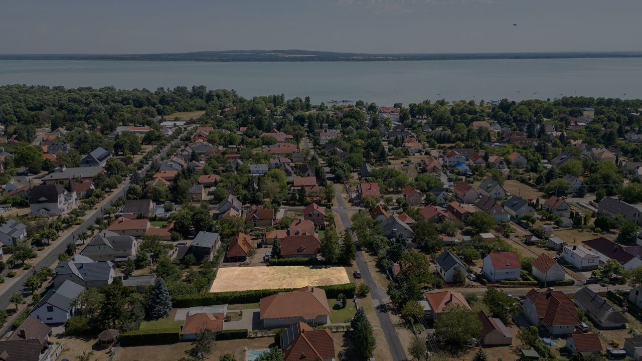 Grundstück in Vonyarcvashegy, Ungarn, 1 109 m² - Foto 3