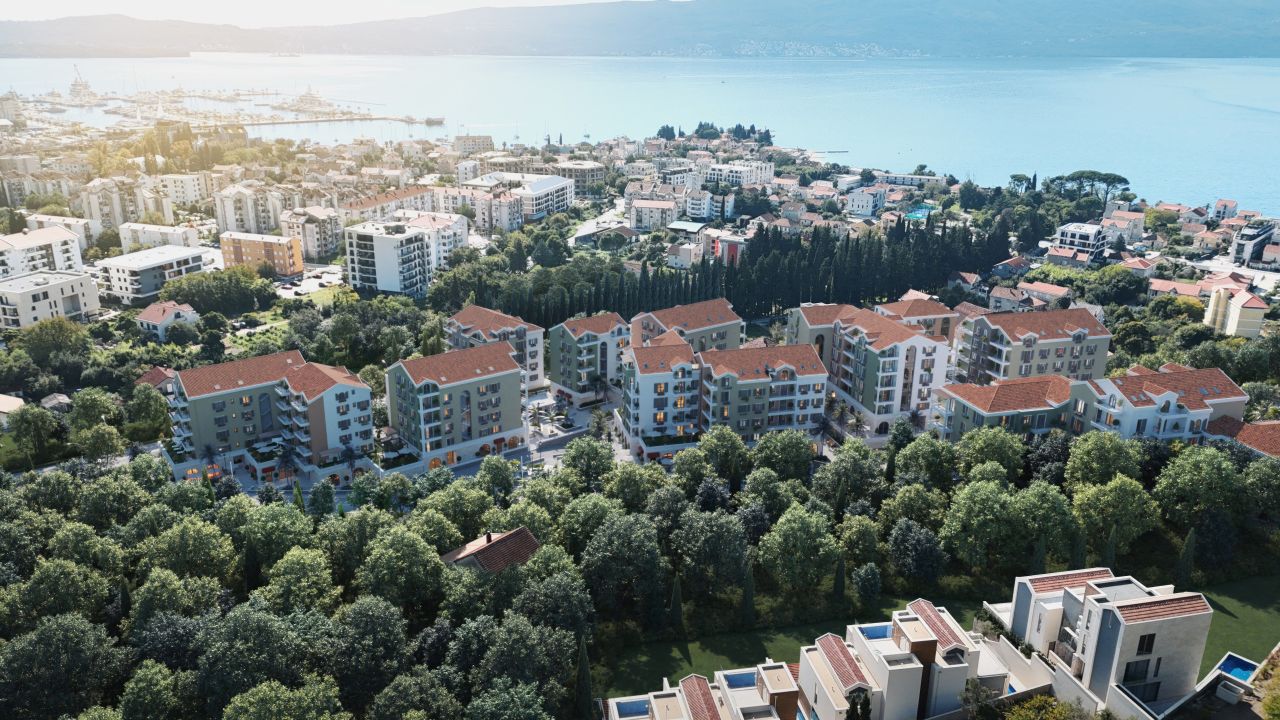 Flat in Tivat, Montenegro, 68.61 m² - picture 1