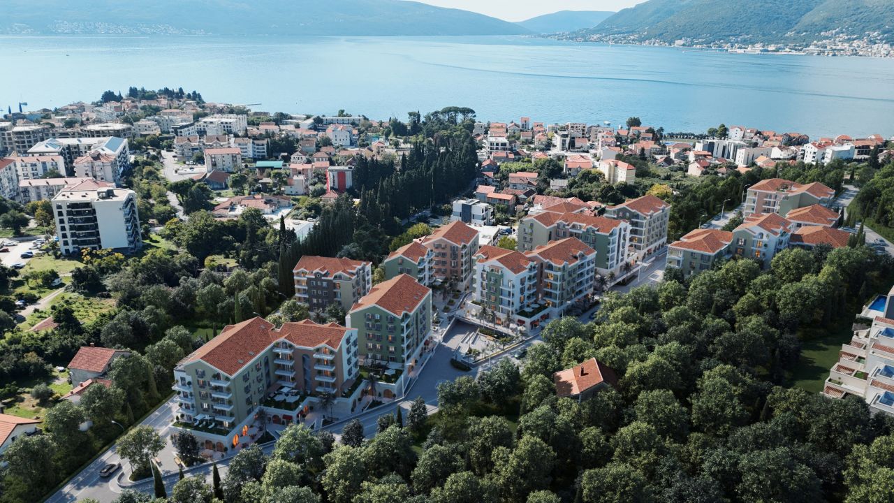 Appartement à Tivat, Monténégro, 38.37 m² - image 1