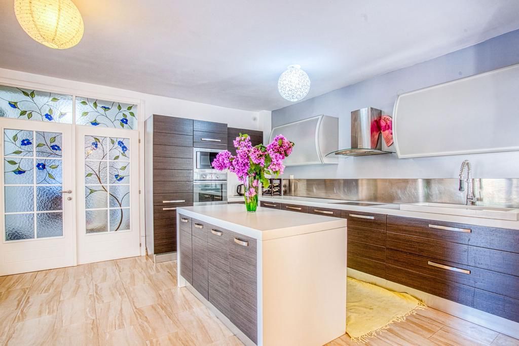 Hotel en Budva, Montenegro, 358 m² - imagen 3