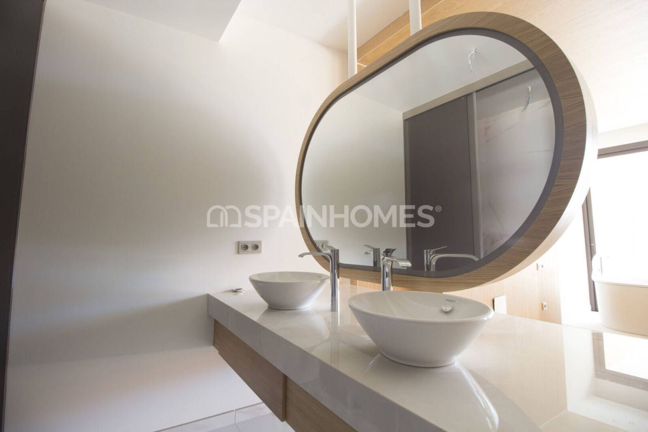 Apartment in Fuengirola, Spain, 153 m² - picture 17