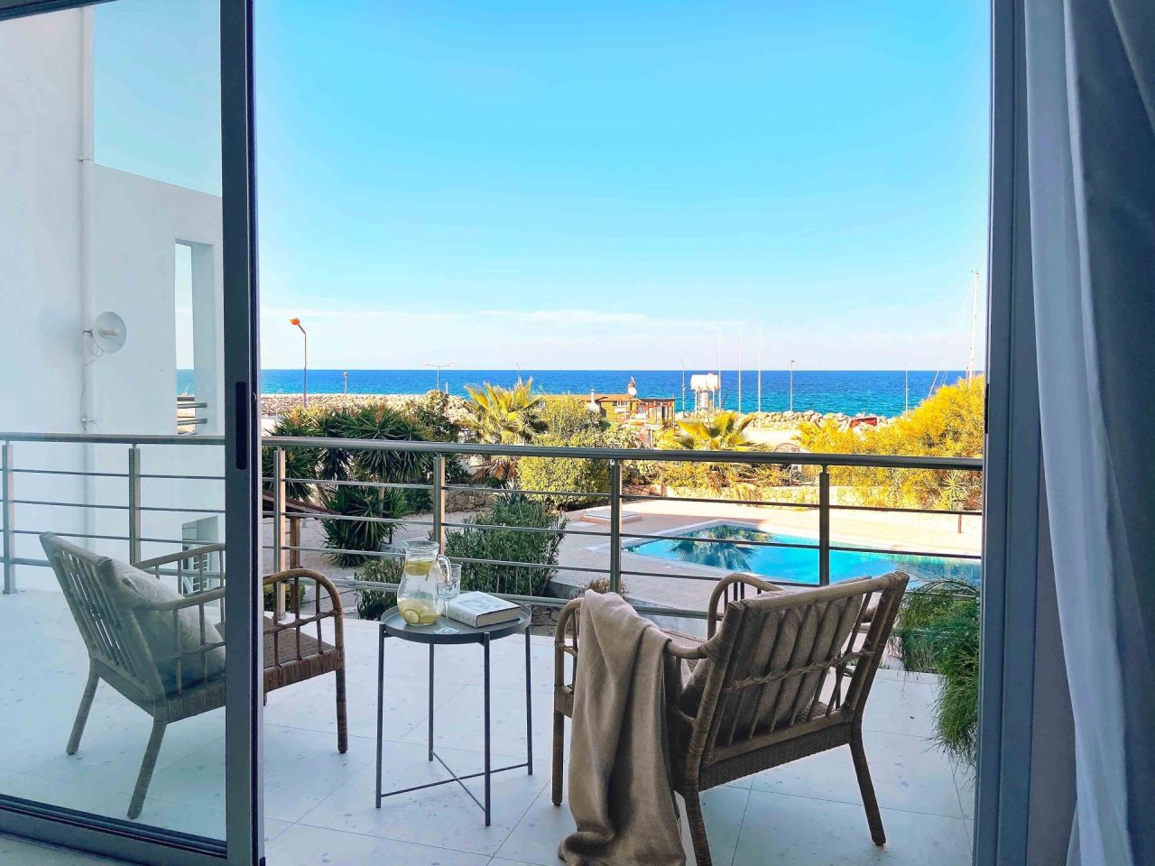 Apartment in Kyrenia, Cyprus, 218 m² - picture 5