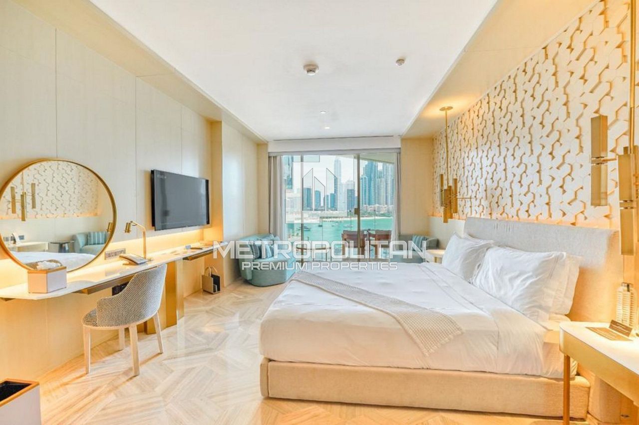 Apartment in Dubai, UAE, 52 m² - picture 1