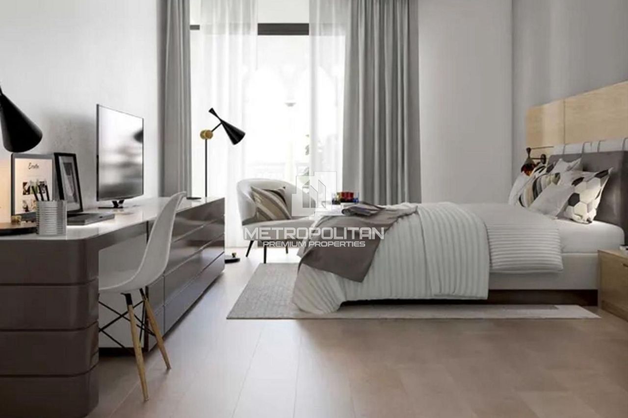 Apartment in Dubai, UAE, 69 m² - picture 1