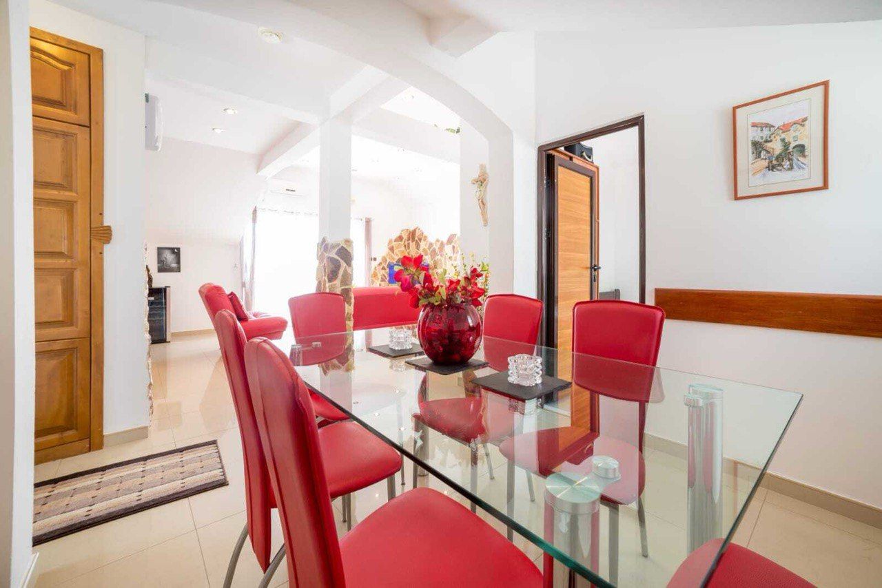 Flat in Budva, Montenegro, 121 m² - picture 1