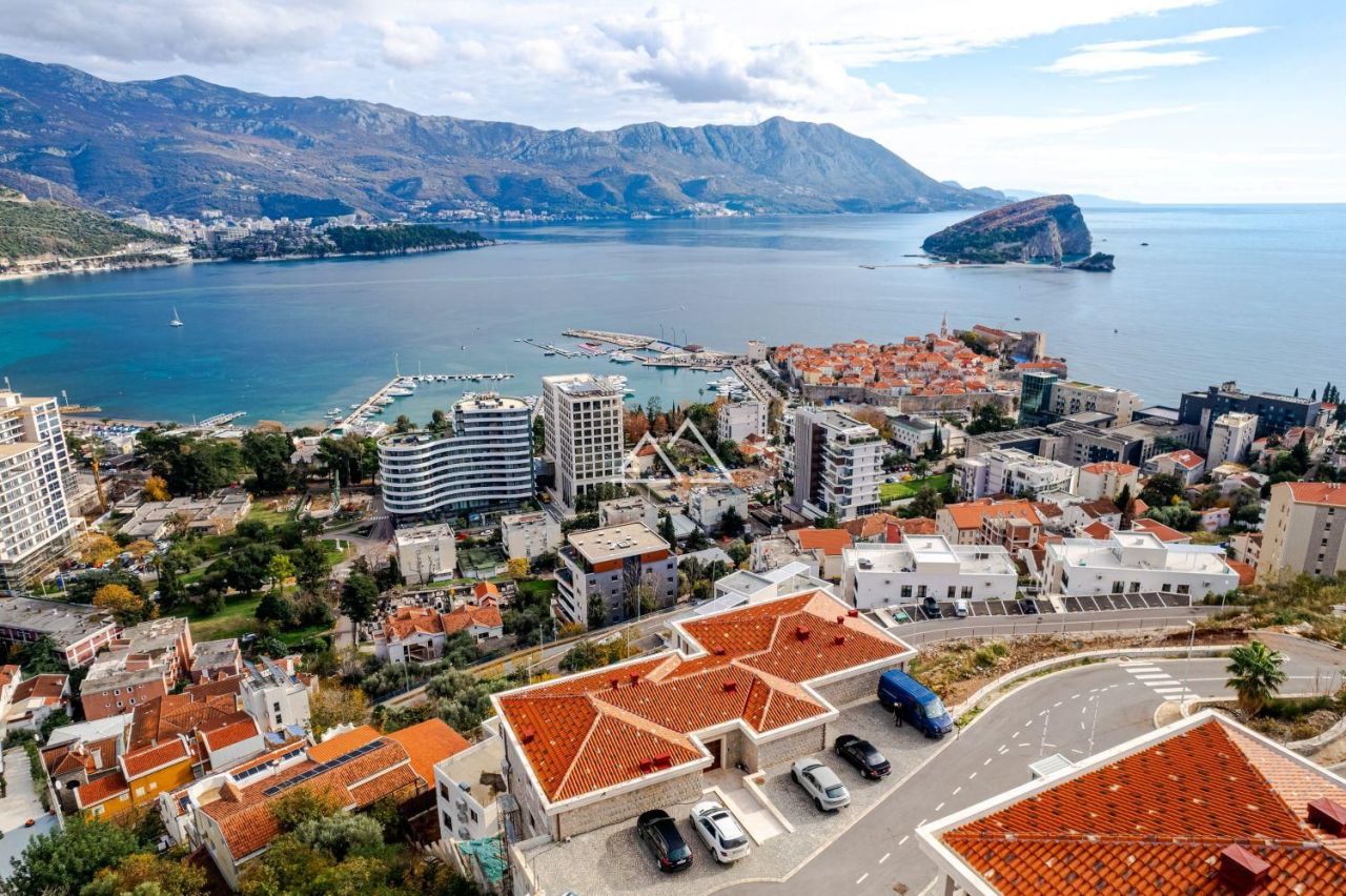 Apartment in Budva, Montenegro, 50 m² - Foto 1