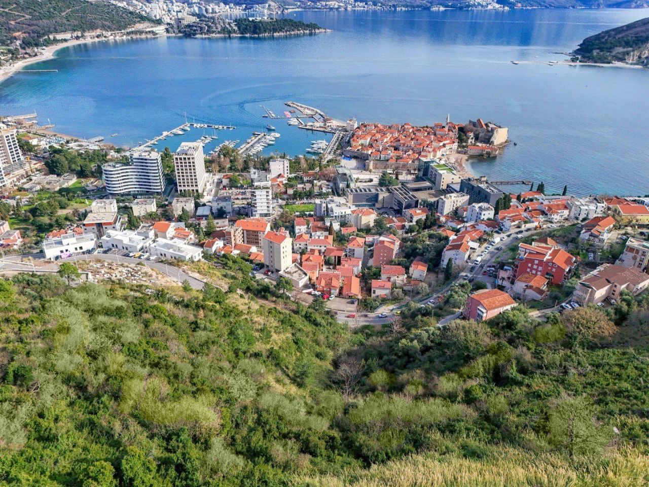 Grundstück in Budva, Montenegro - Foto 1
