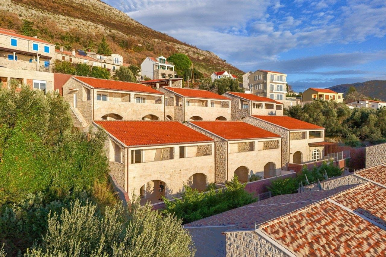Apartamento en Rezevici, Montenegro, 46 m² - imagen 1