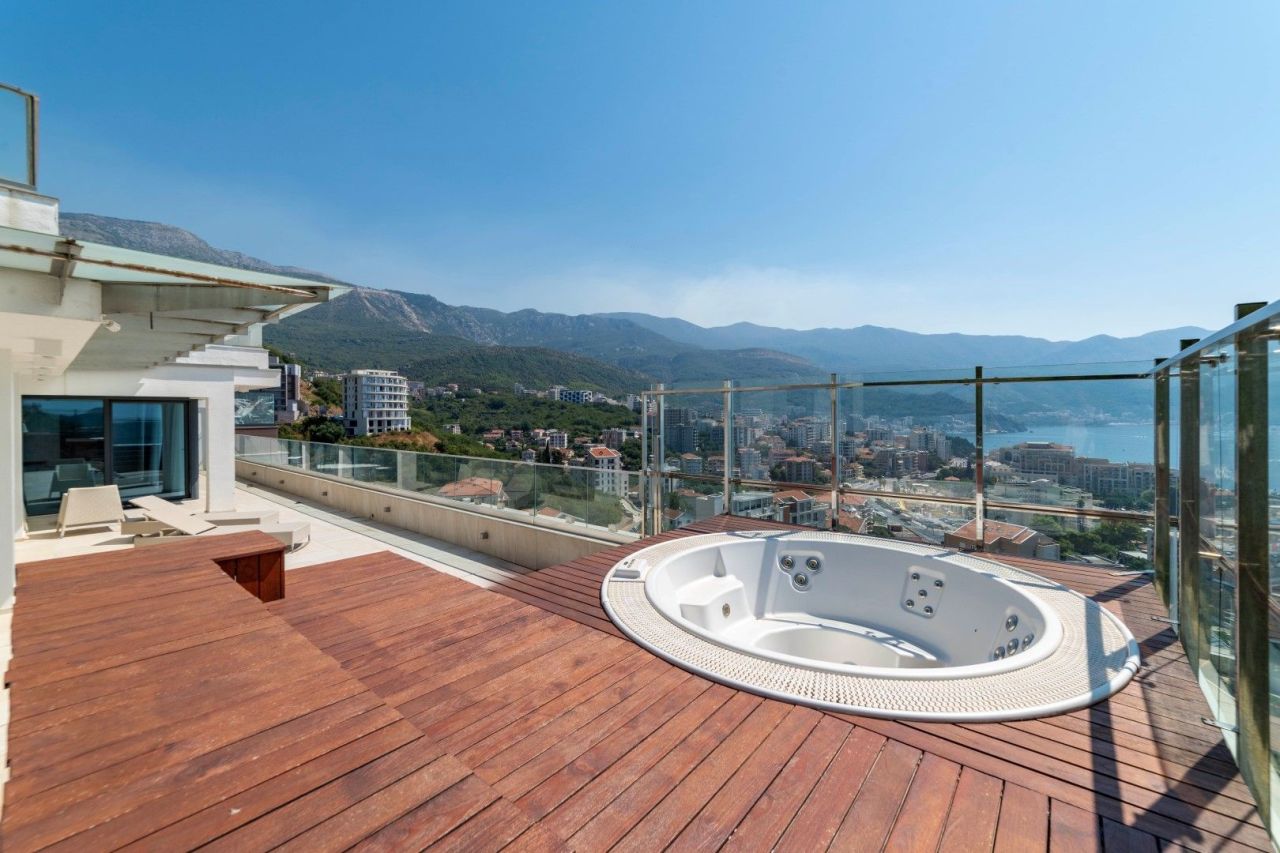 Apartment in Becici, Montenegro, 355 m² - Foto 1