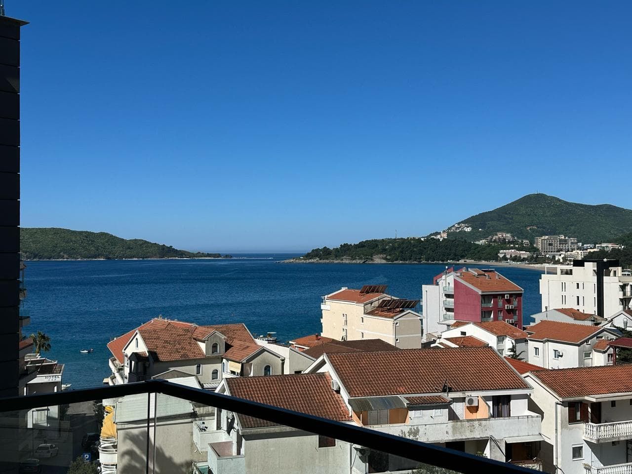 Apartamento en Rafailovici, Montenegro, 48 m² - imagen 1