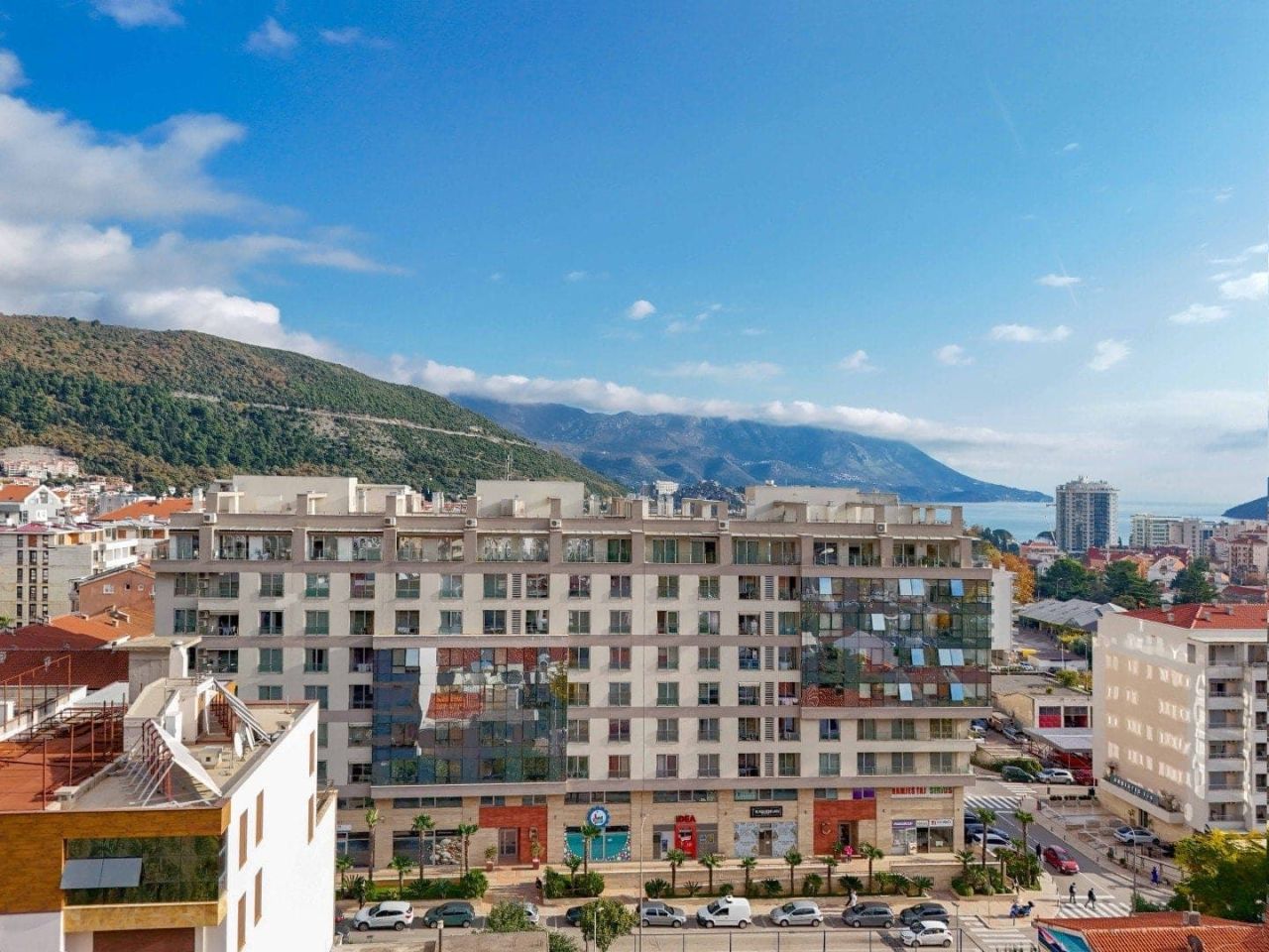 Apartment in Budva, Montenegro, 89 m² - Foto 2