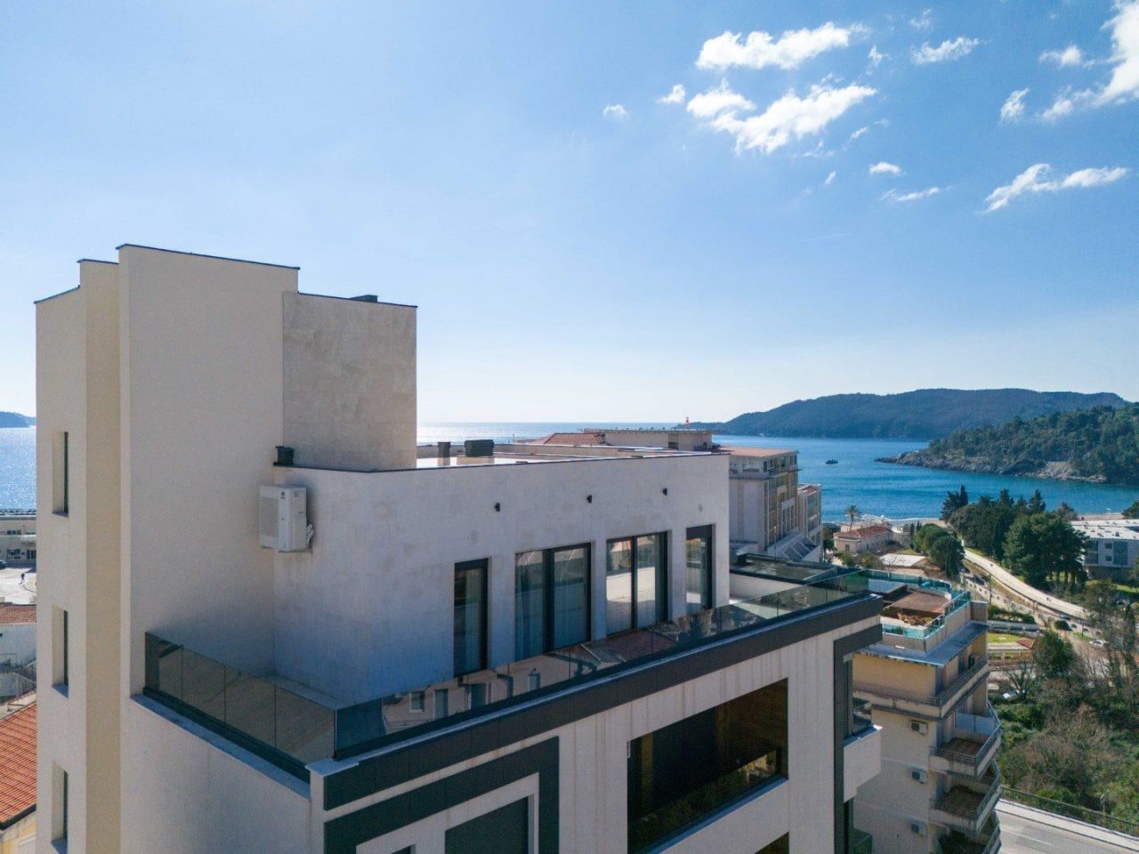 Apartamento en Becici, Montenegro, 134 m² - imagen 3