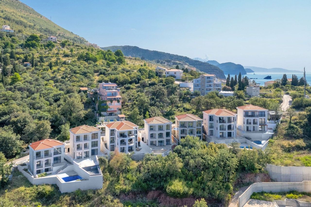 Apartment in Rezevici, Montenegro, 55 m² - picture 3