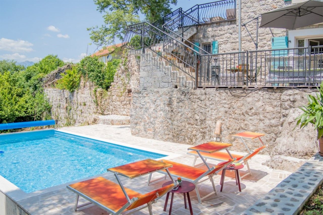 Casa en Tivat, Montenegro, 170 m² - imagen 5