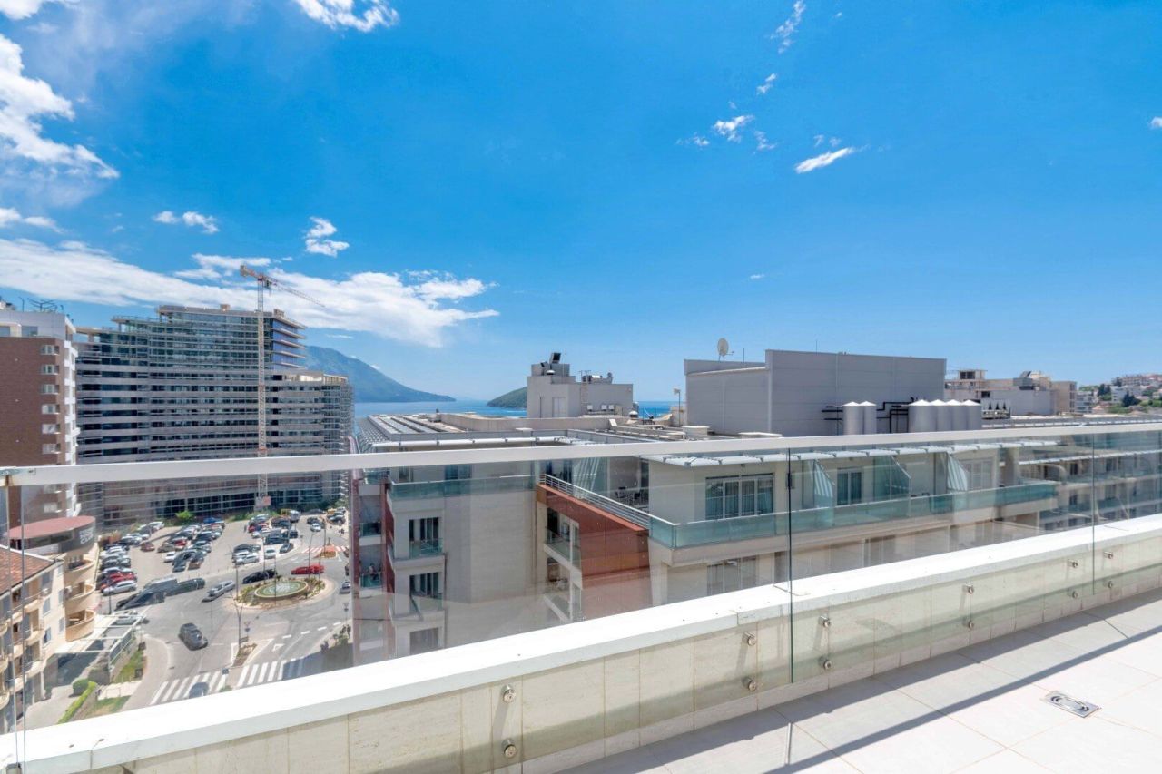 Apartamento en Budva, Montenegro, 210 m² - imagen 5