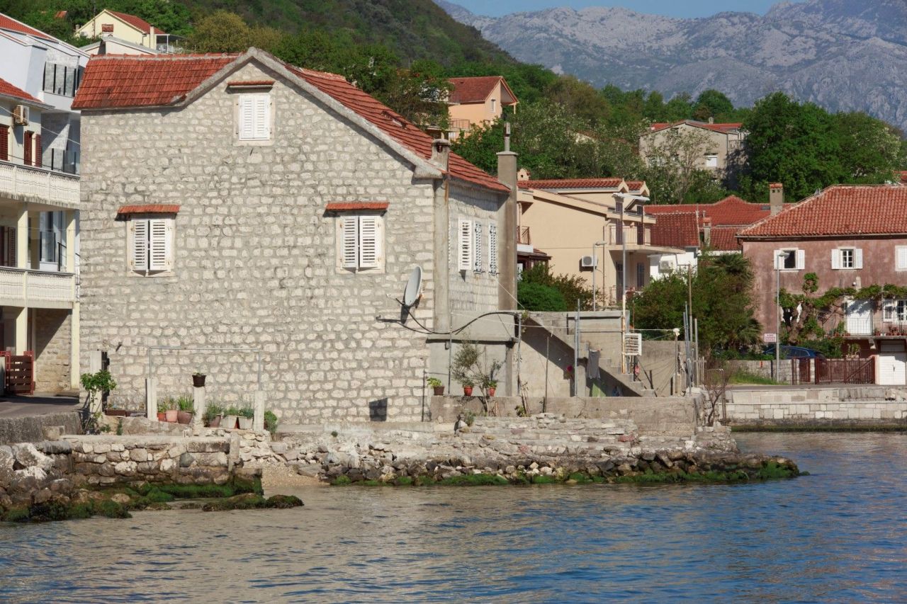 Casa en Prcanj, Montenegro, 100 m² - imagen 5