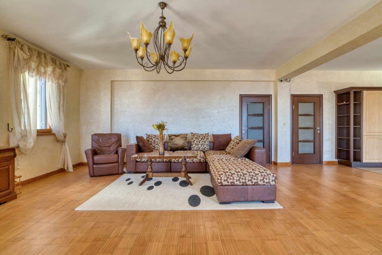 Apartment in Sveti Stefan, Montenegro, 146 m² - picture 6