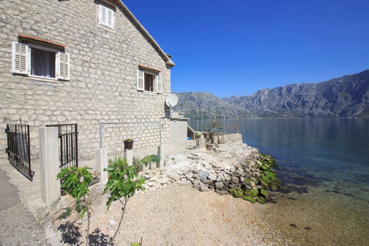 Casa en Prcanj, Montenegro, 100 m² - imagen 7