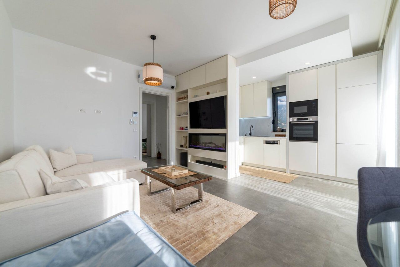 Apartment in Tivat, Montenegro, 62 m² - picture 8