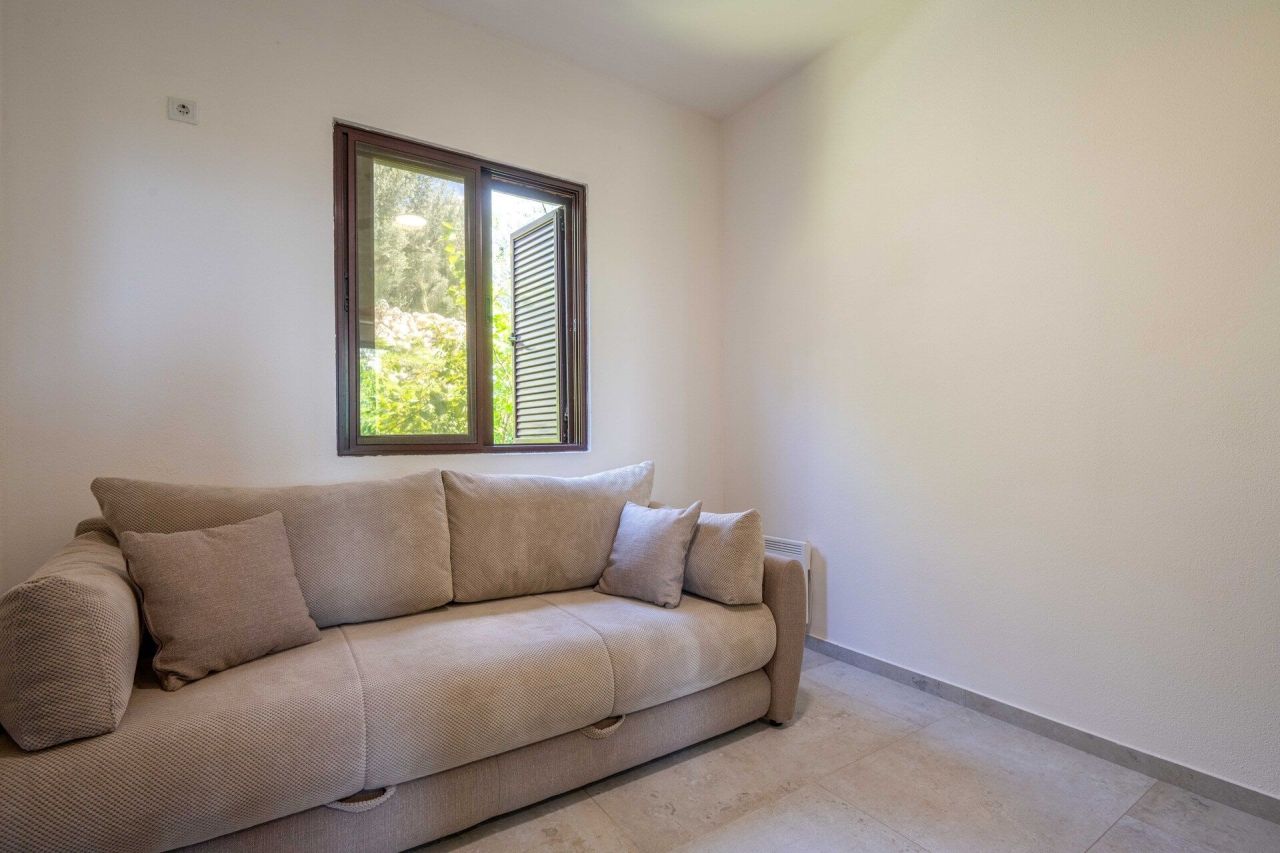 Casa a Budva, Montenegro, 150 m² - foto 8