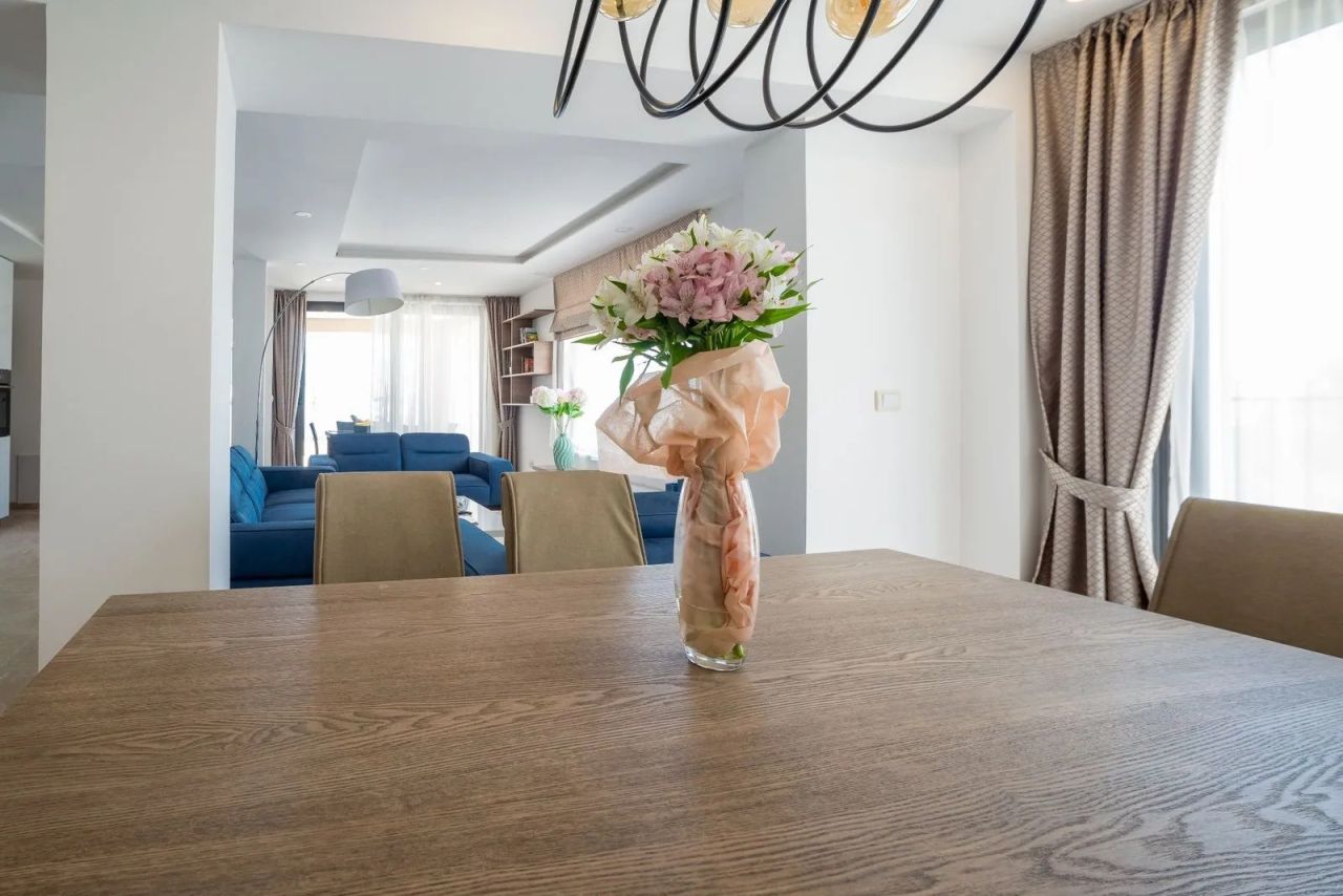 Haus in Becici, Montenegro, 170 m² - Foto 8