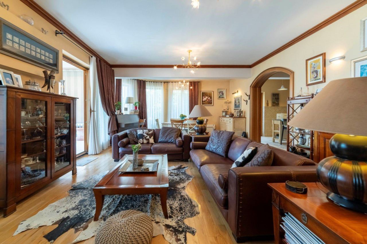 Apartment in Dobrota, Montenegro, 112 m² - picture 8