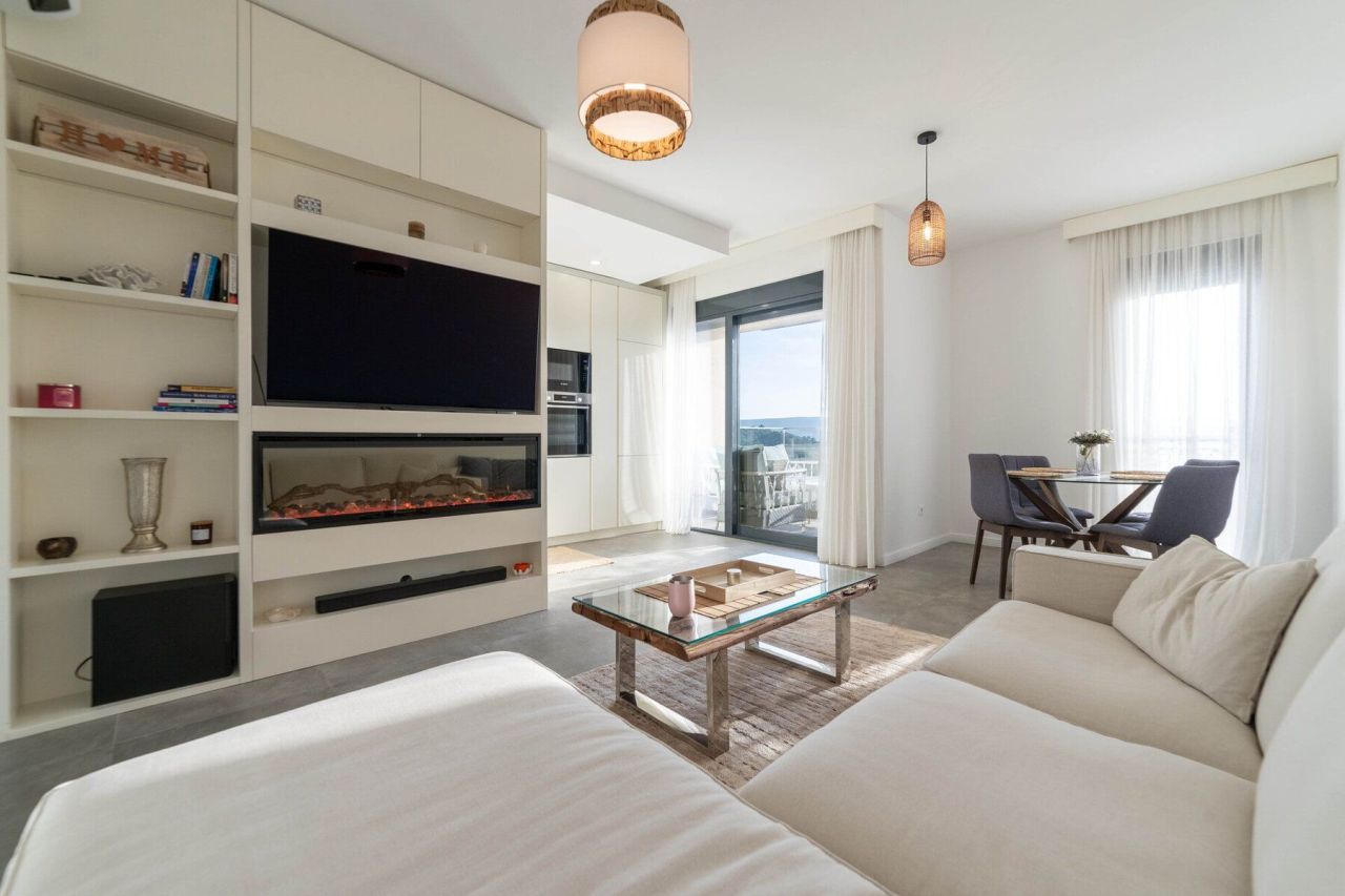 Apartment in Tivat, Montenegro, 62 m² - picture 9