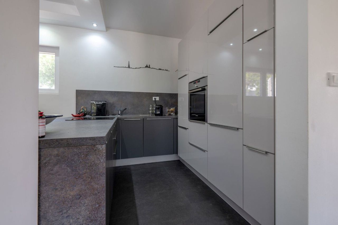 Haus in Kavač, Montenegro, 239 m² - Foto 9