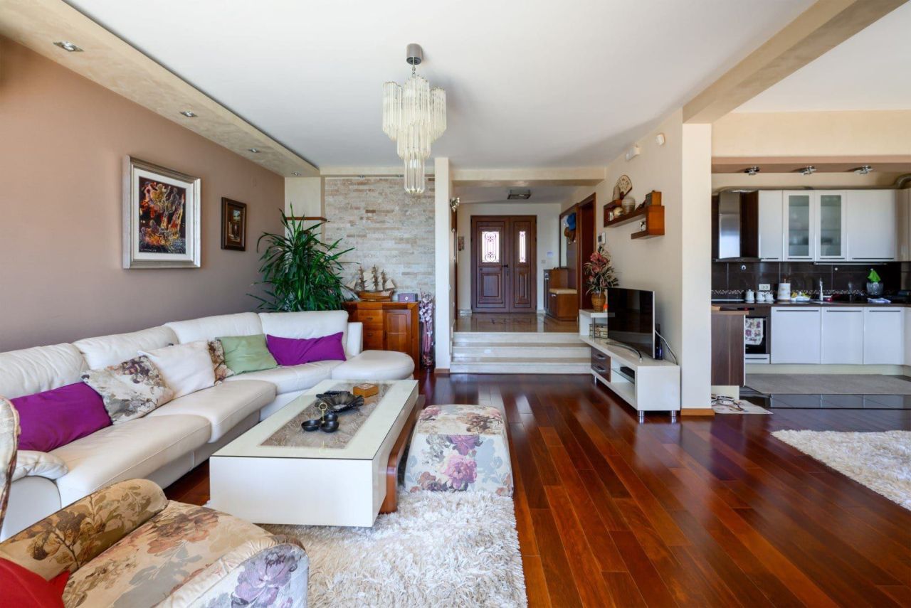 Villa en el Bar, Montenegro, 252 m² - imagen 10