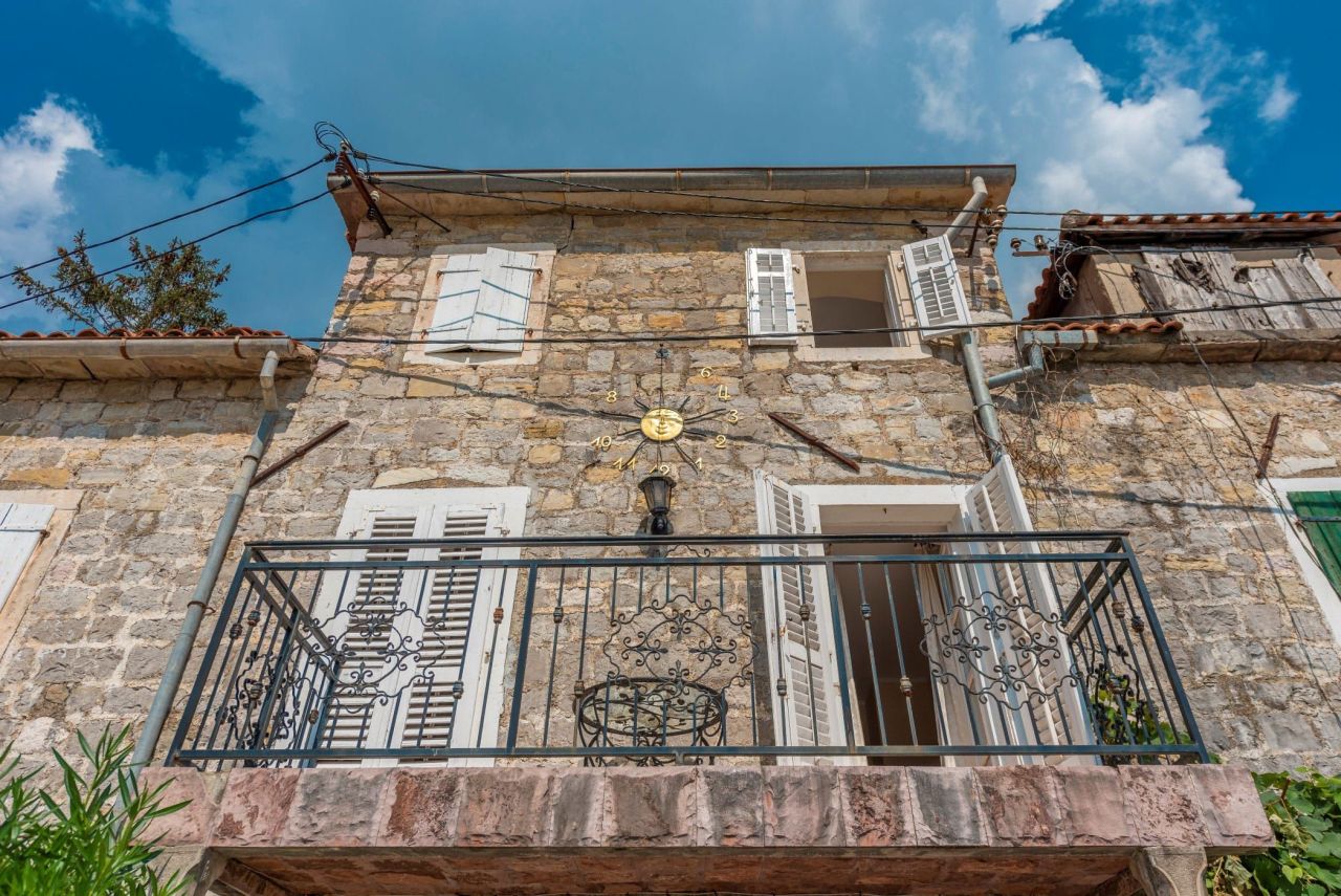 Casa a Baošići, Montenegro, 95 m² - foto 10