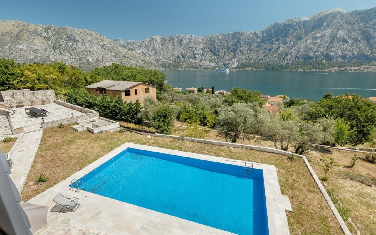 Villa à Prcanj, Monténégro, 800 m² - image 10
