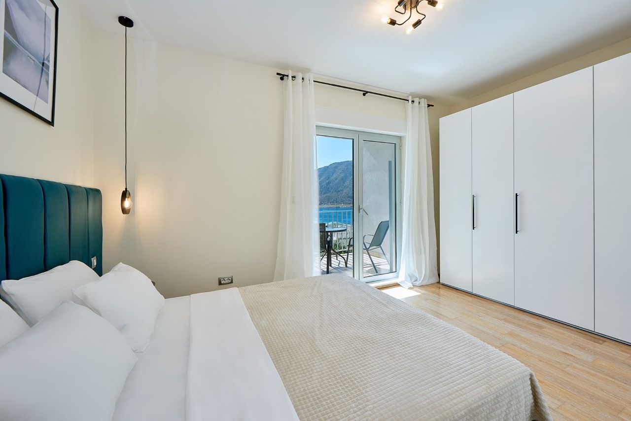 Apartment in Dobrota, Montenegro, 75 m² - picture 10