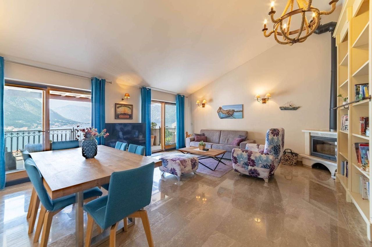 Apartment in Dobrota, Montenegro, 112 m² - picture 11