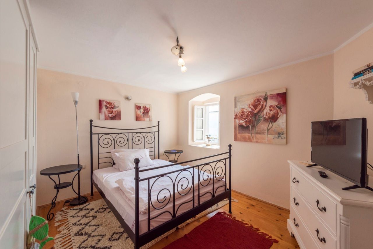 Casa a Baošići, Montenegro, 95 m² - foto 11