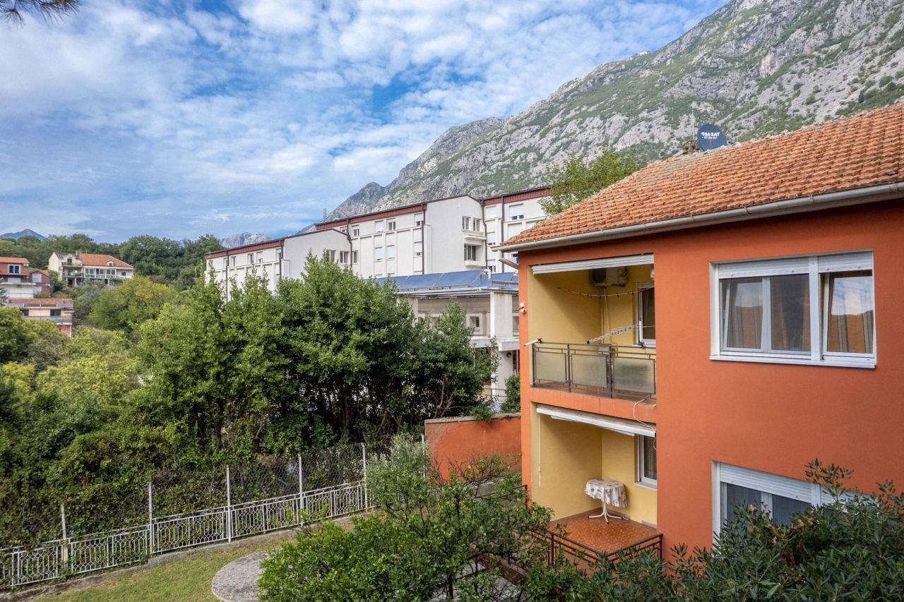 Casa en Dobrota, Montenegro, 119 m² - imagen 12