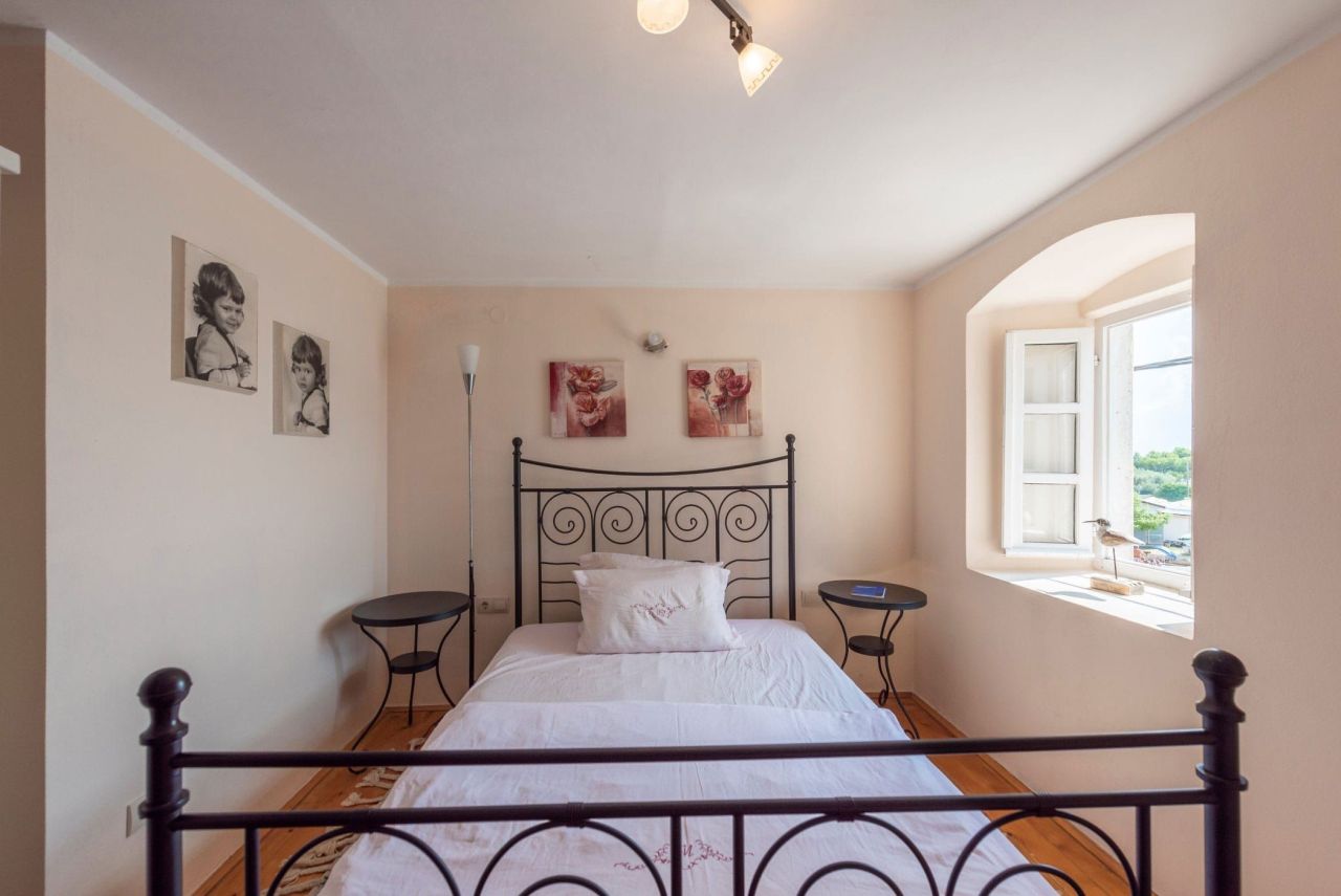 Casa a Baošići, Montenegro, 95 m² - foto 12