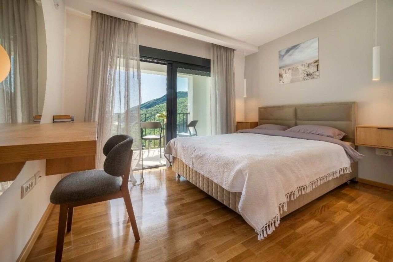 Villa a Becici, Montenegro, 160 m² - foto 13