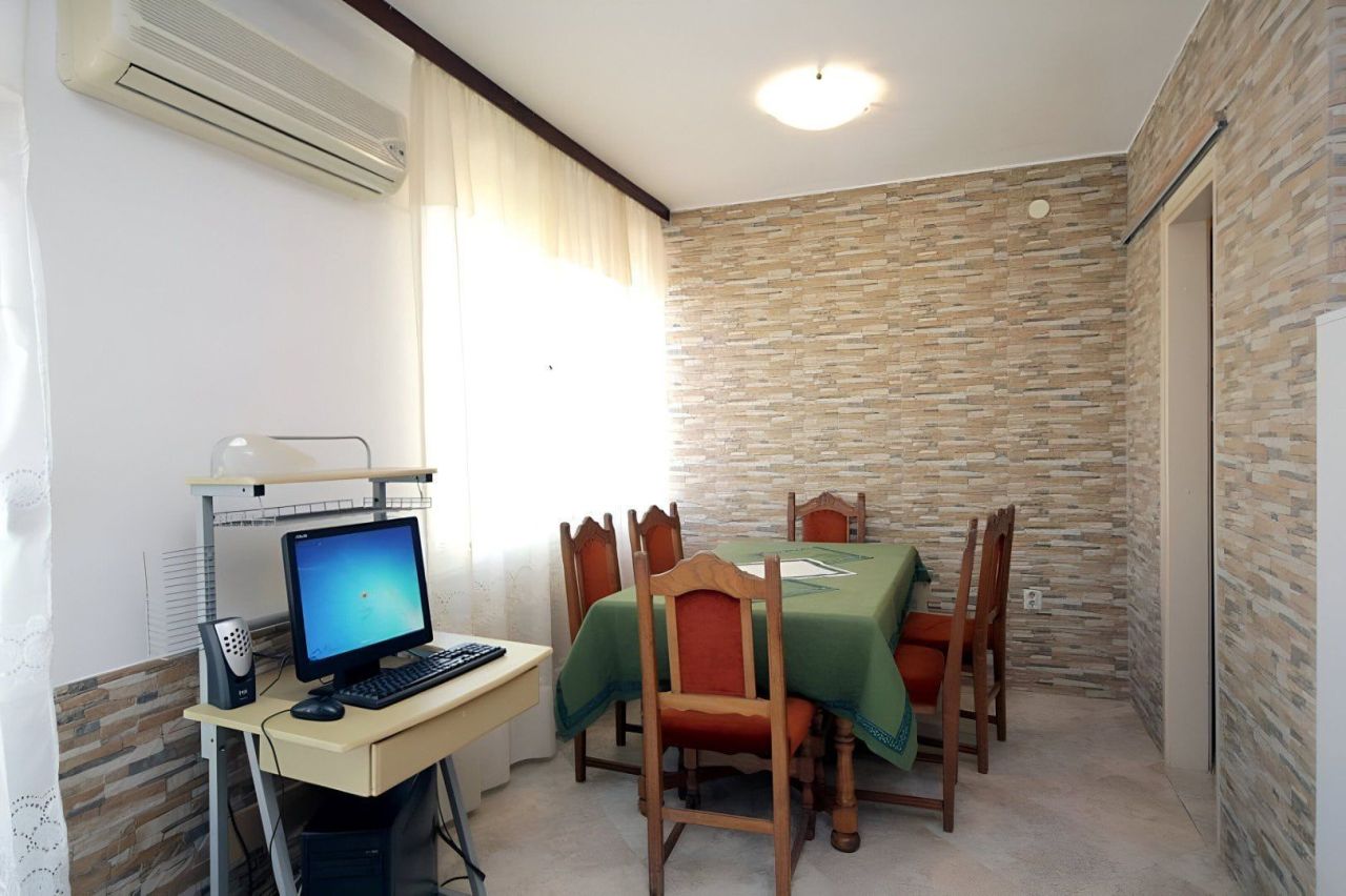 Casa en Rezevici, Montenegro, 174 m² - imagen 13