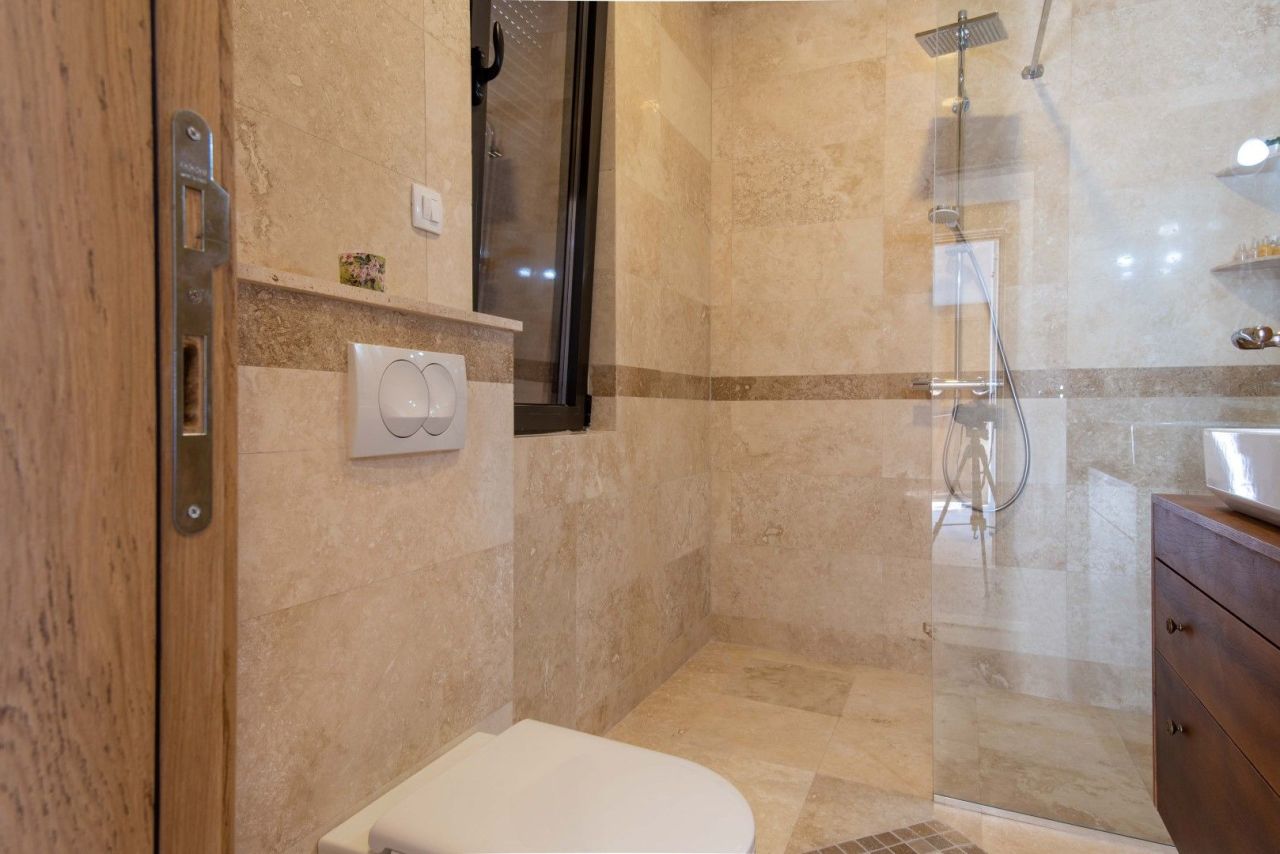 Apartment in Rezevici, Montenegro, 55 m² - picture 13