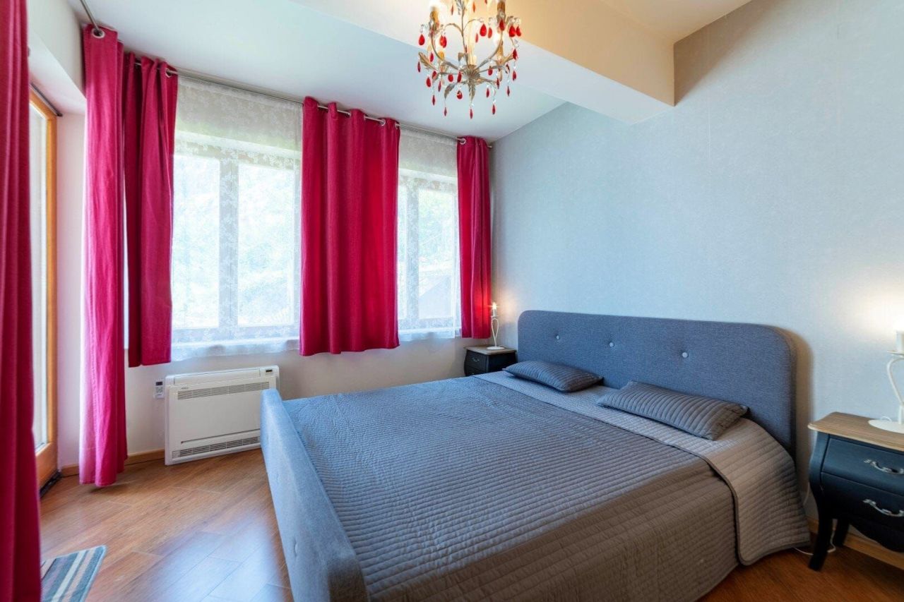 Apartment in Dobrota, Montenegro, 112 m² - picture 13