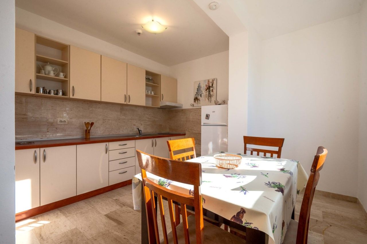 Villa en Budva, Montenegro, 400 m² - imagen 14