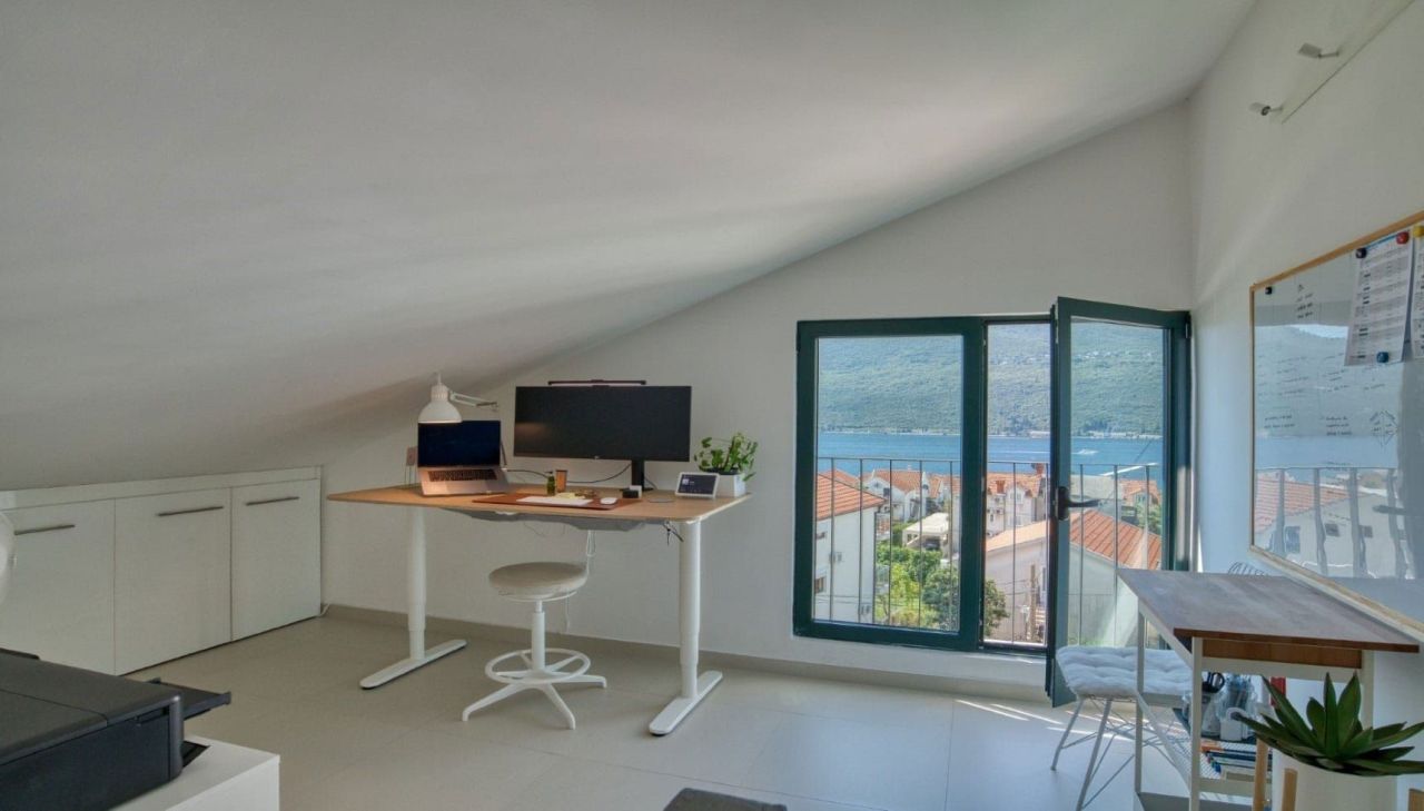 Apartment in Herceg-Novi, Montenegro, 80 m² - picture 15