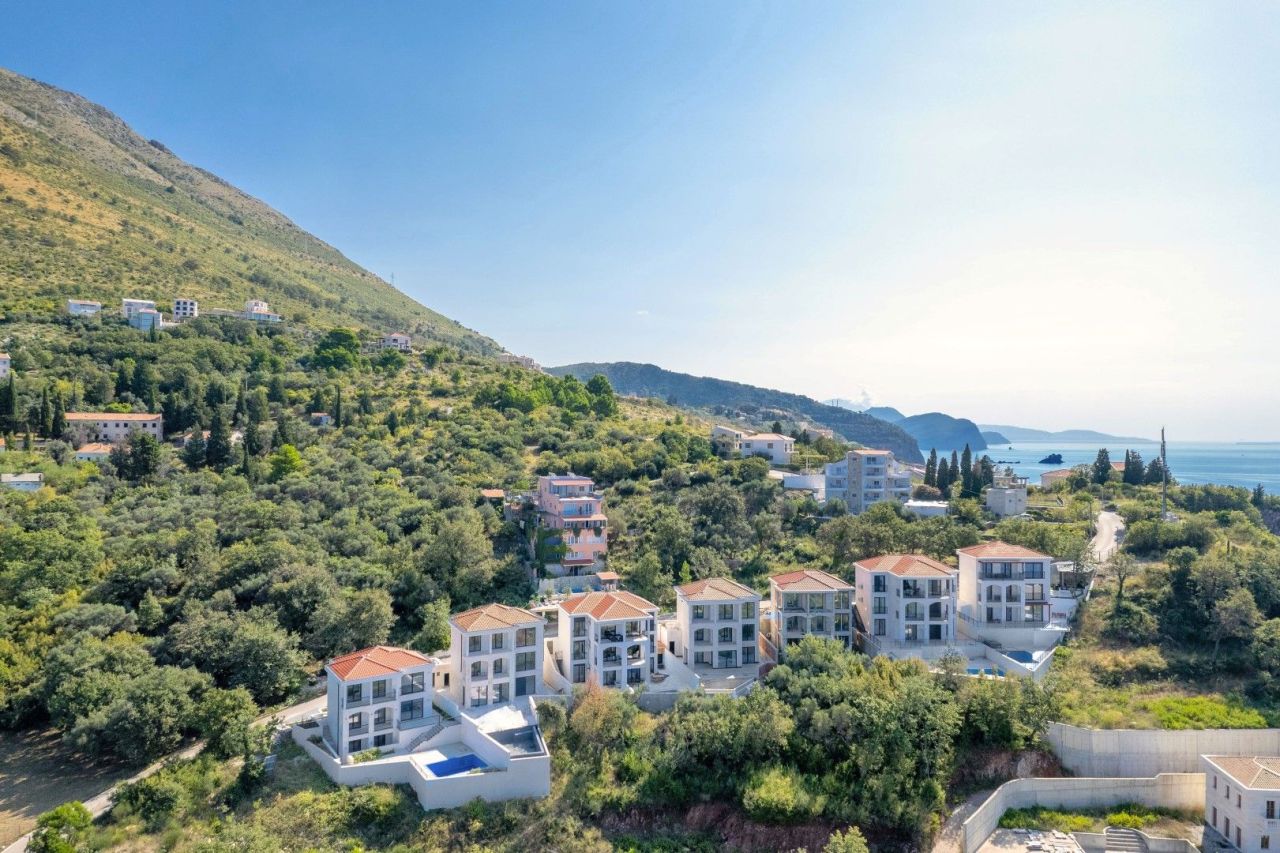 Apartment in Rezevici, Montenegro, 55 m² - picture 17