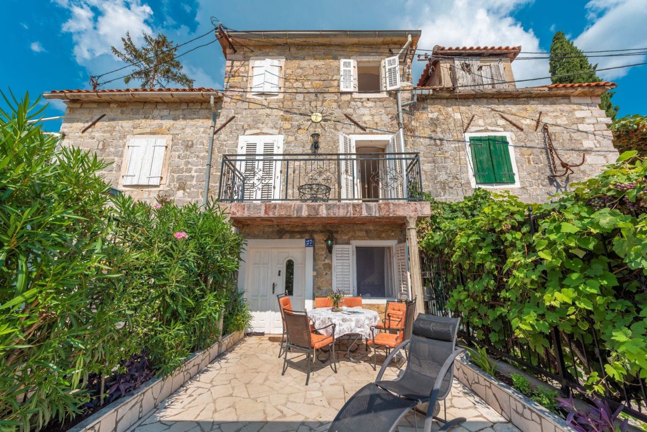 Casa a Baošići, Montenegro, 95 m² - foto 18