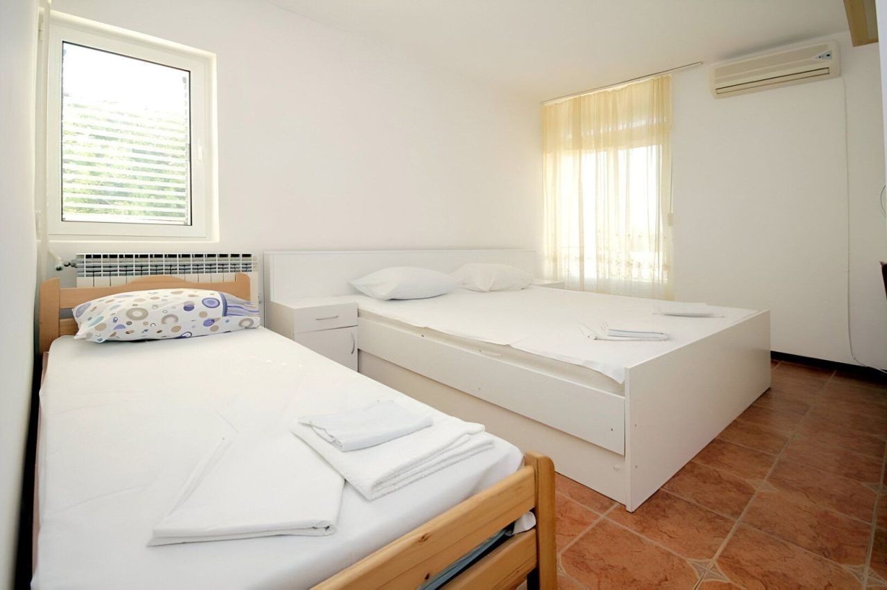 Casa en Rezevici, Montenegro, 174 m² - imagen 18