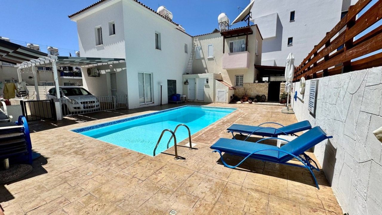 Villa à Paphos, Chypre, 125 m² - image 1